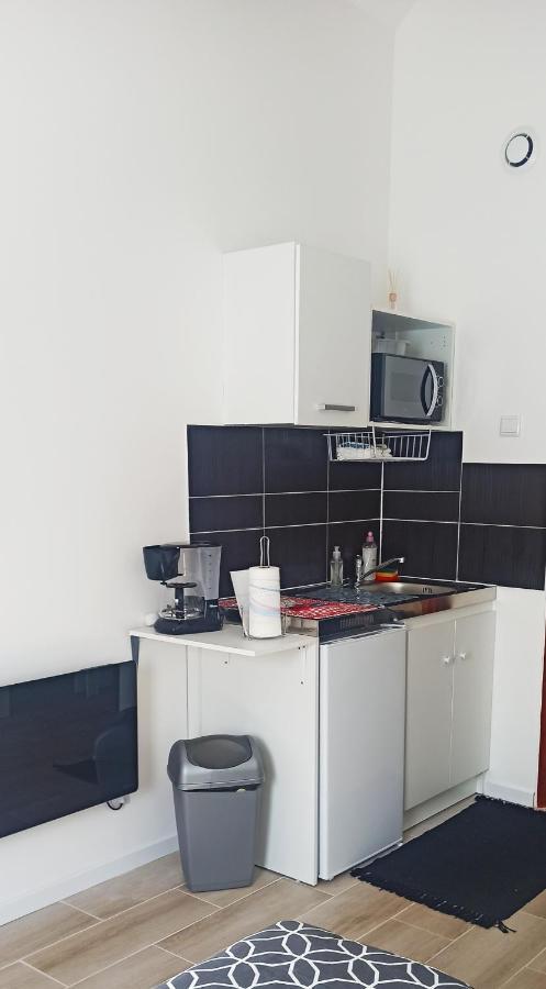La Pouletterie Apartment โลช ภายนอก รูปภาพ